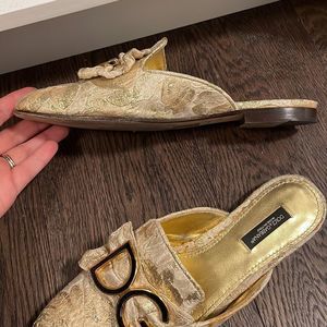 Dolce & Gabbana gold metallic slip ins size 37